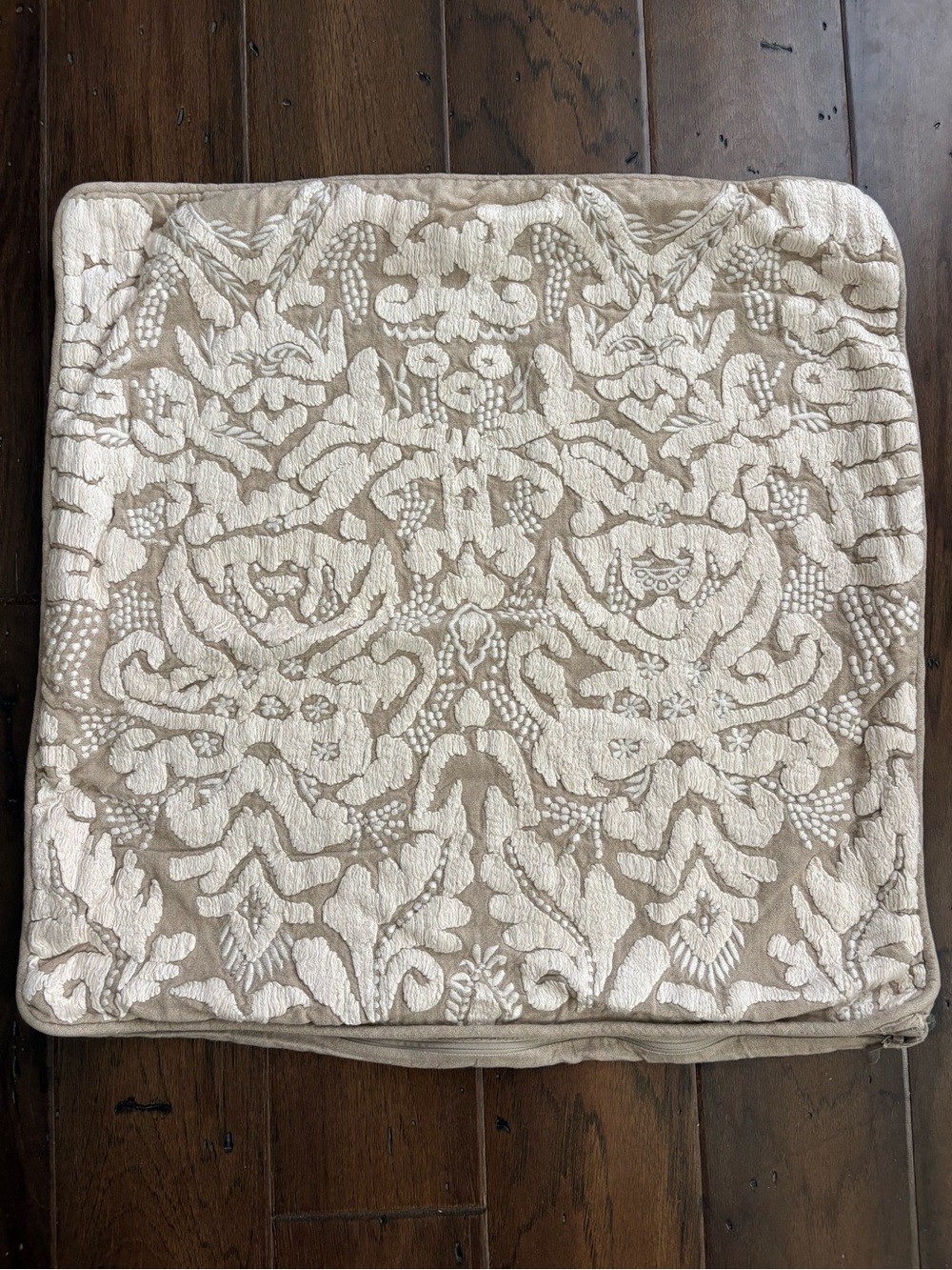 Pottery Barn Pillow Cover 22” Embroidered Damask Beige Floral Crewelwork Linen